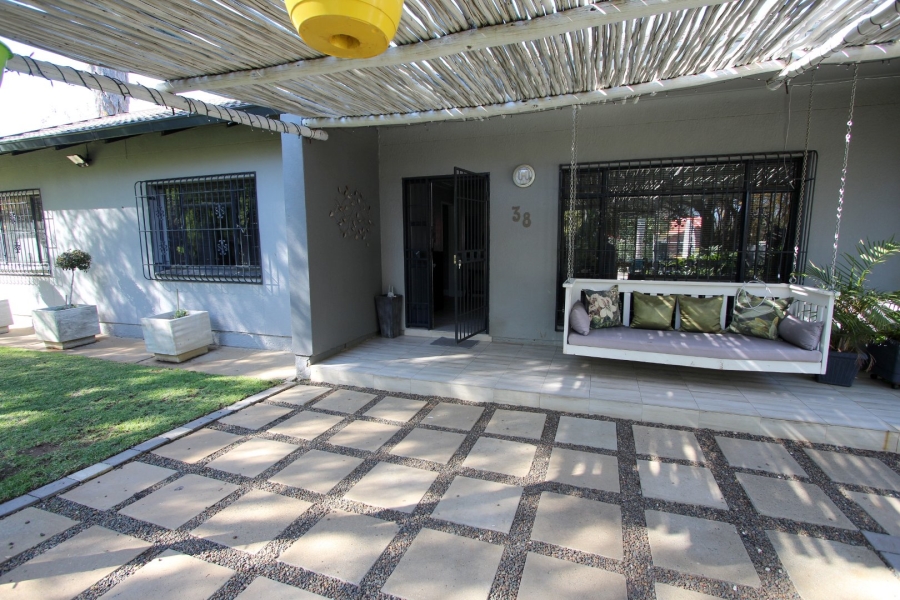 4 Bedroom Property for Sale in Naudeville Free State